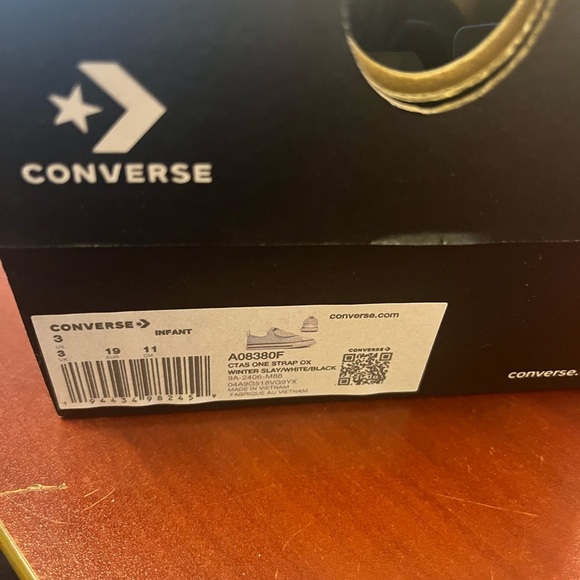 Converse Blue Sneakers with Playful Heart Design baby size 3 - Picture 6 of 7